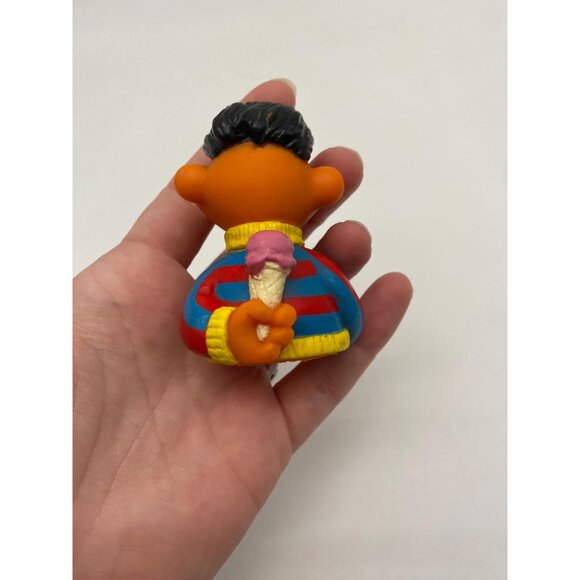 Vintage Tara Toys Sesame Street Ernie with Ice Cream Finger Puppet Toy - Picture 8 of 8
